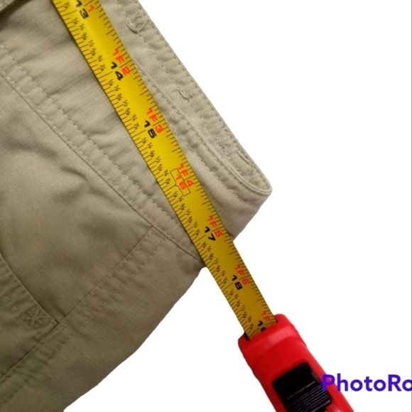 The North Face Nylon rolled cuff leg Button Zip shorts Size 10 - Picture 5 of 8